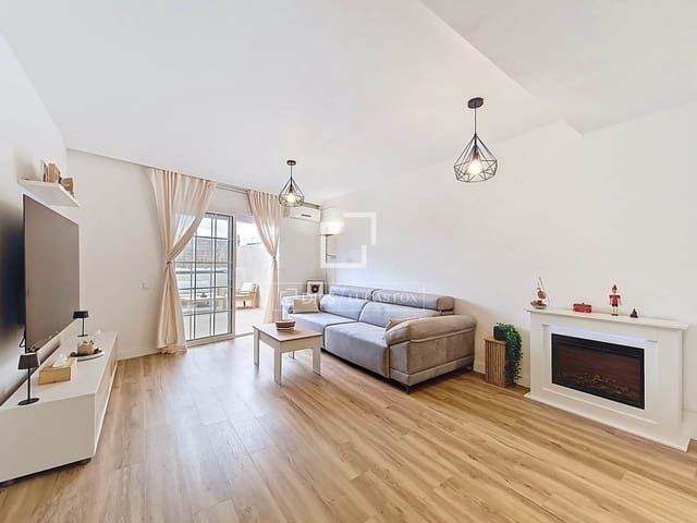 4 sovrum Villa till salu i Vilanova i la Geltrú med garage - 440 000 € (Ref: 9700154)