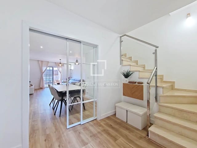 4 sovrum Villa till salu i Vilanova i la Geltrú med garage - 440 000 € (Ref: 9700154)