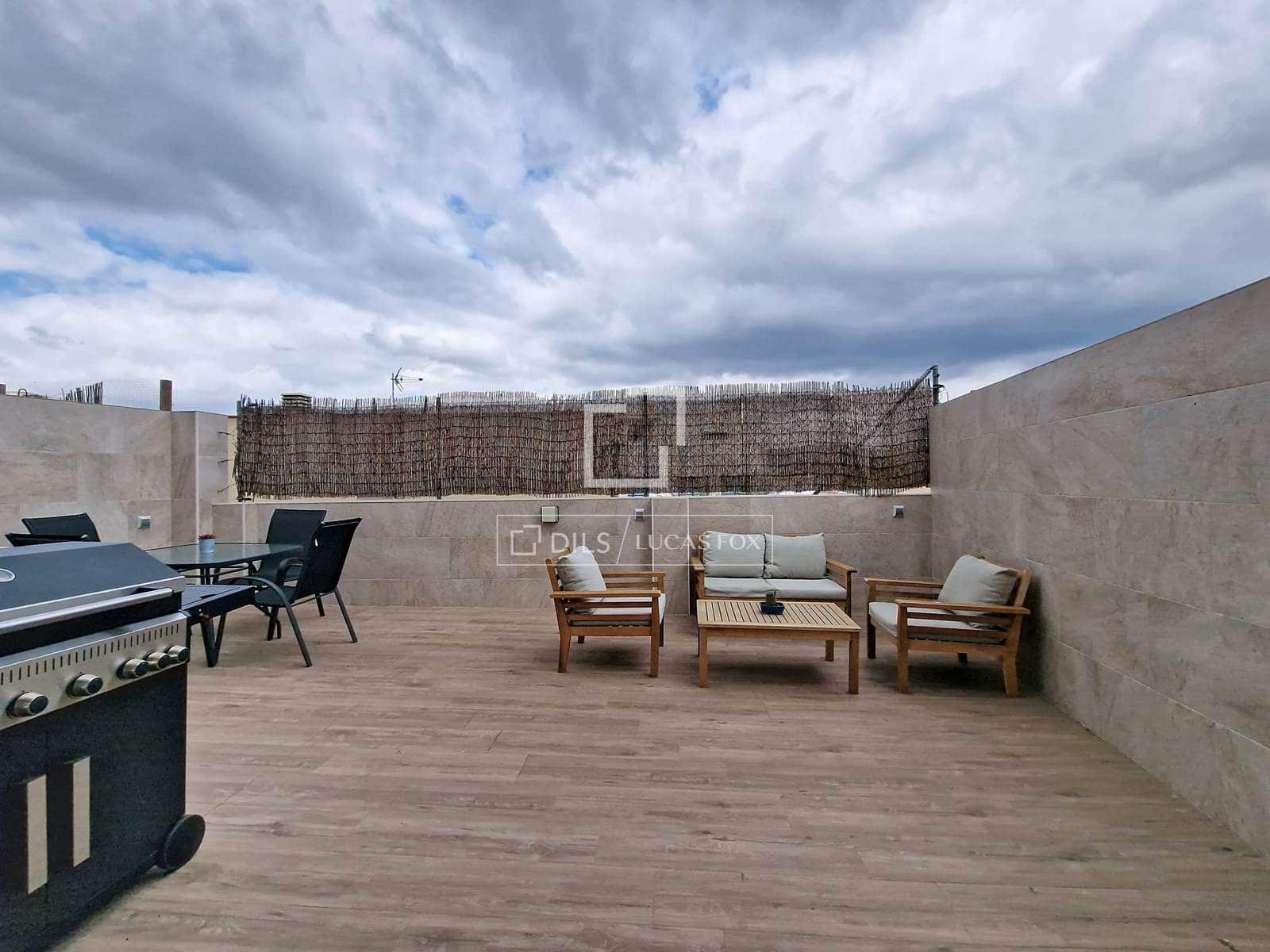 4 bedroom Villa for sale in Vilanova i la Geltru with garage - € 440,000 (Ref: 9700154)