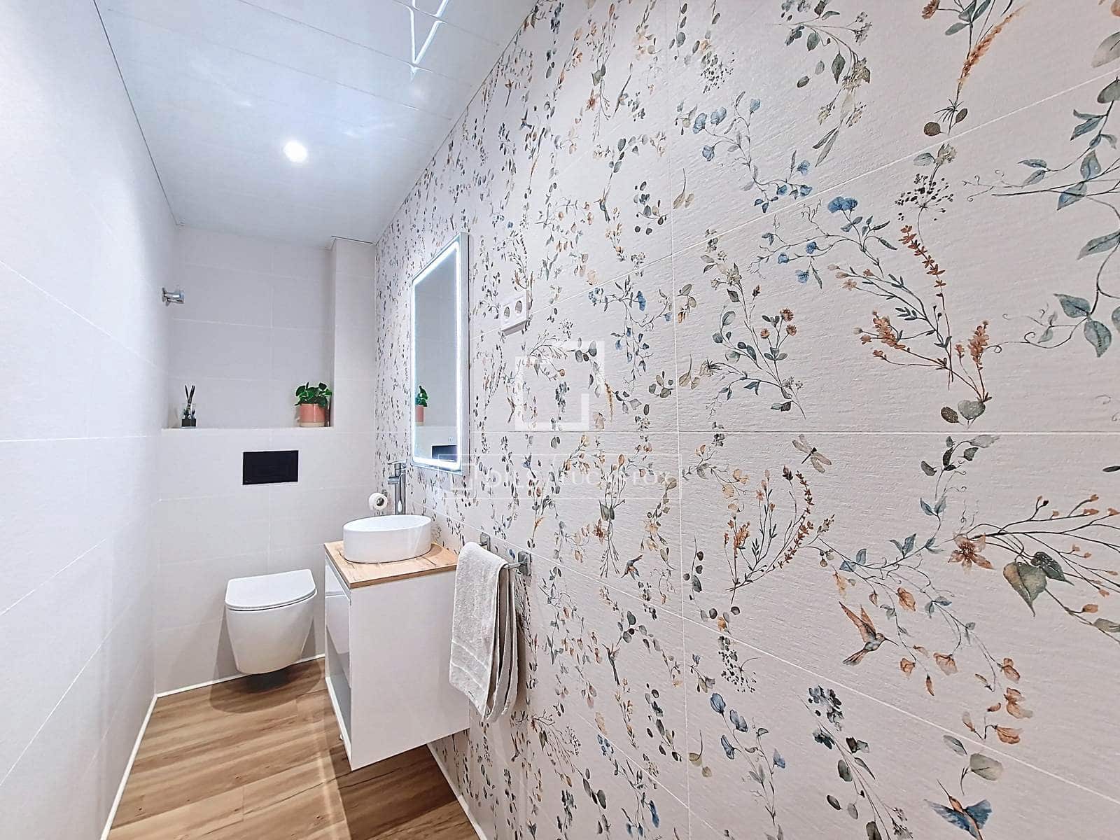 4 bedroom Villa for sale in Vilanova i la Geltru with garage - € 440,000 (Ref: 9700154)