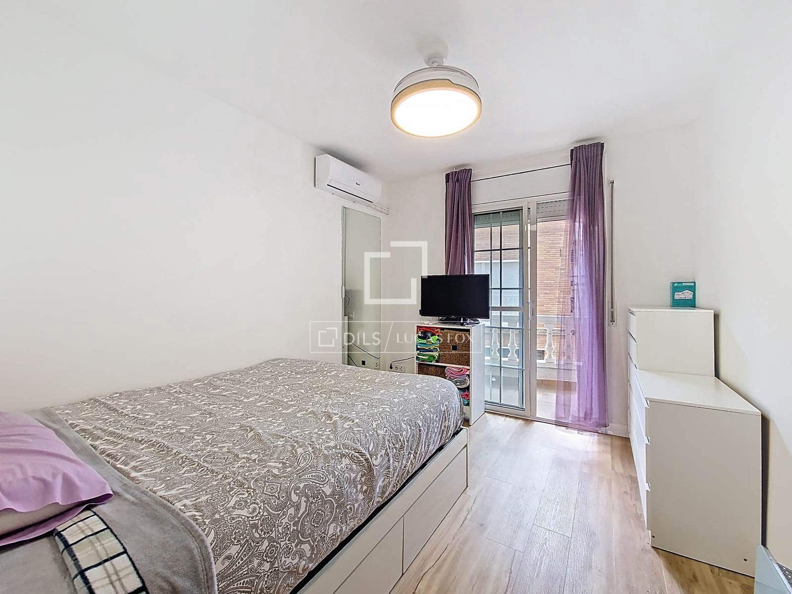 4 bedroom Villa for sale in Vilanova i la Geltru with garage - € 440,000 (Ref: 9700154)