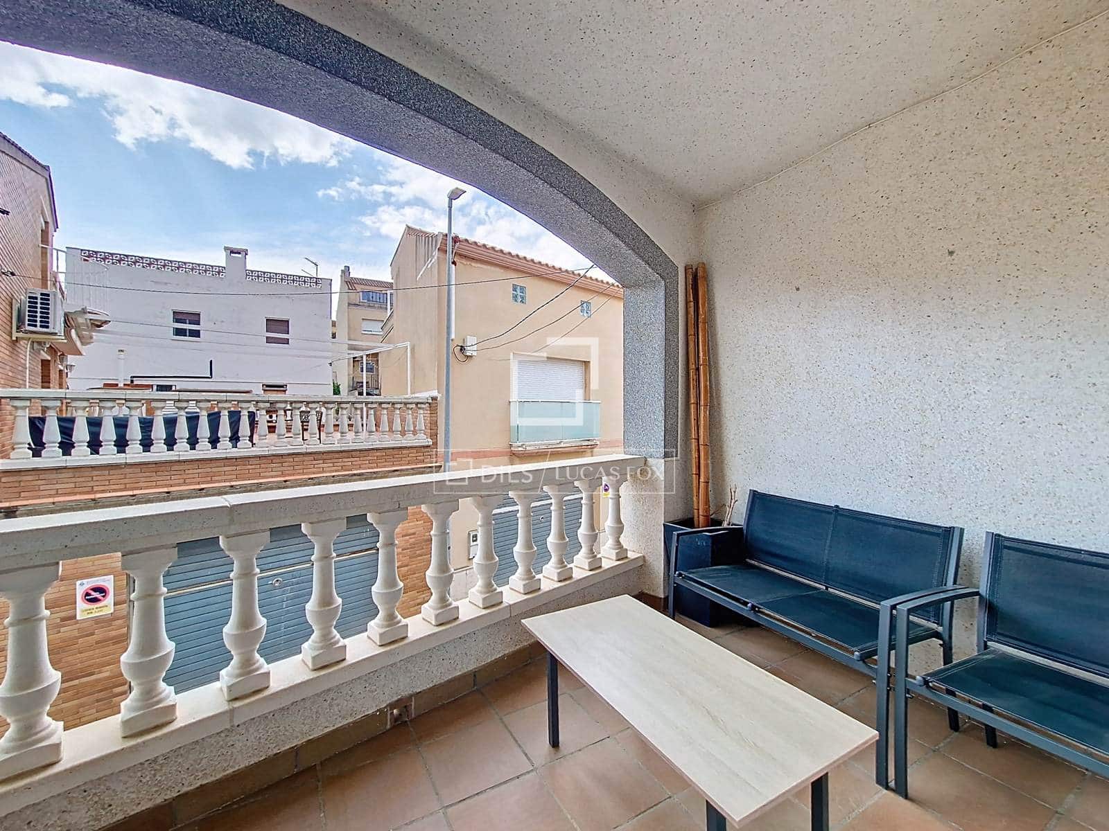 4 bedroom Villa for sale in Vilanova i la Geltru with garage - € 440,000 (Ref: 9700154)