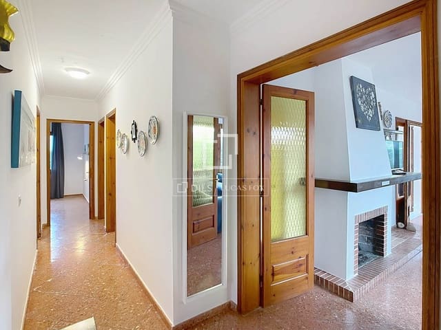 3 Zimmer Villa zu verkaufen in Ciutadella de Menorca mit Pool Garage - 750.000 € (Ref: 9700196)