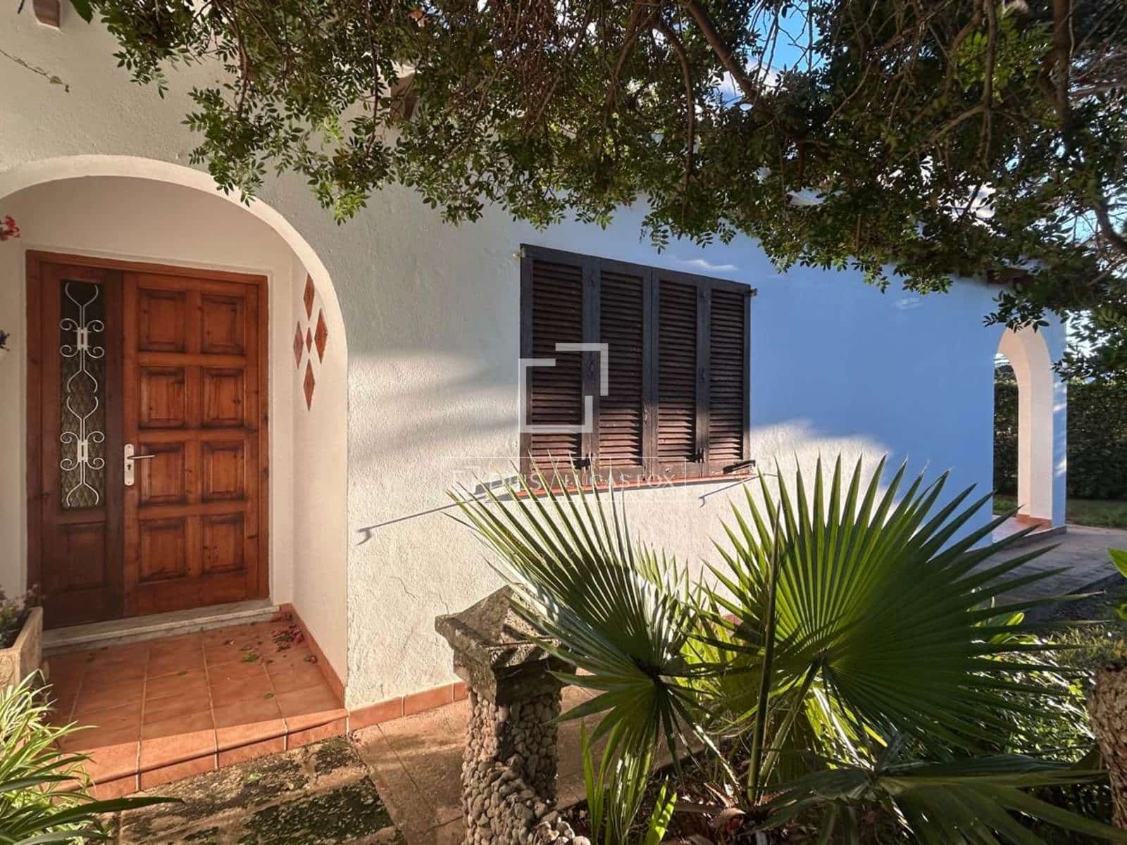 3 Zimmer Villa zu verkaufen in Ciutadella de Menorca mit Pool Garage - 750.000 € (Ref: 9700196)