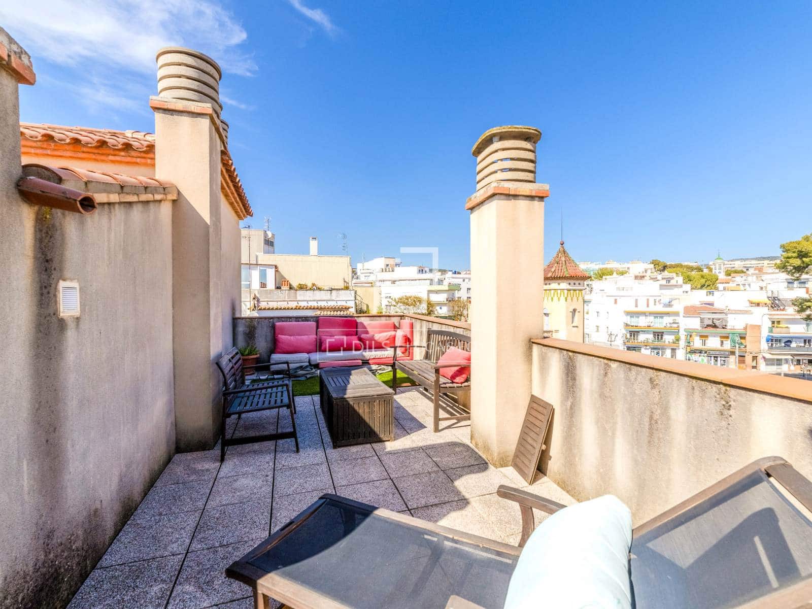 2 slaapkamer Penthouse te koop in Sitges met garage - € 590.000 (Ref: 9703334)
