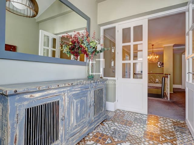 4 quarto Moradia para venda em Casares com piscina garagem - 2 250 000 € (Ref: 9707654)