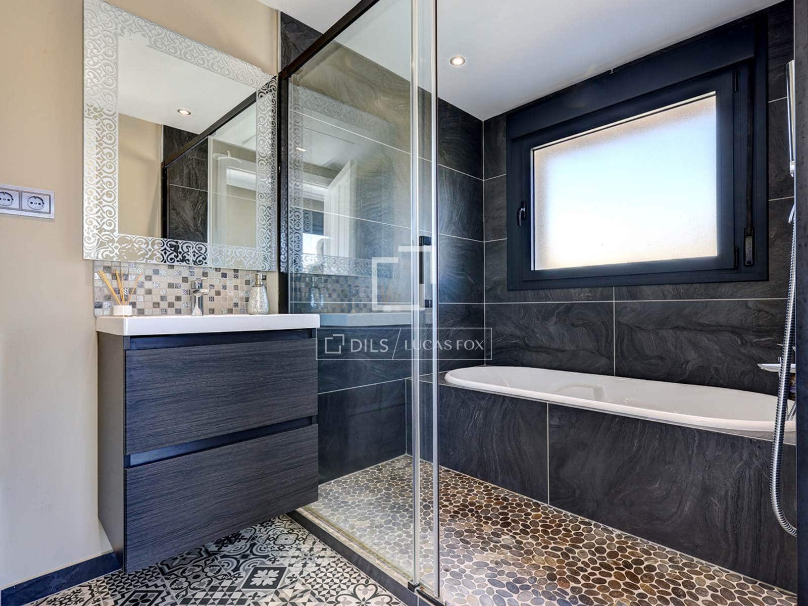 4 quarto Moradia para venda em Casares com piscina garagem - 2 250 000 € (Ref: 9707654)