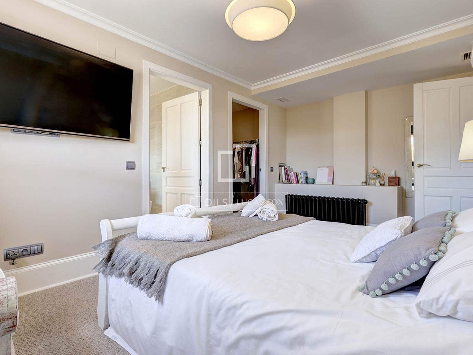 4 quarto Moradia para venda em Casares com piscina garagem - 2 250 000 € (Ref: 9707654)