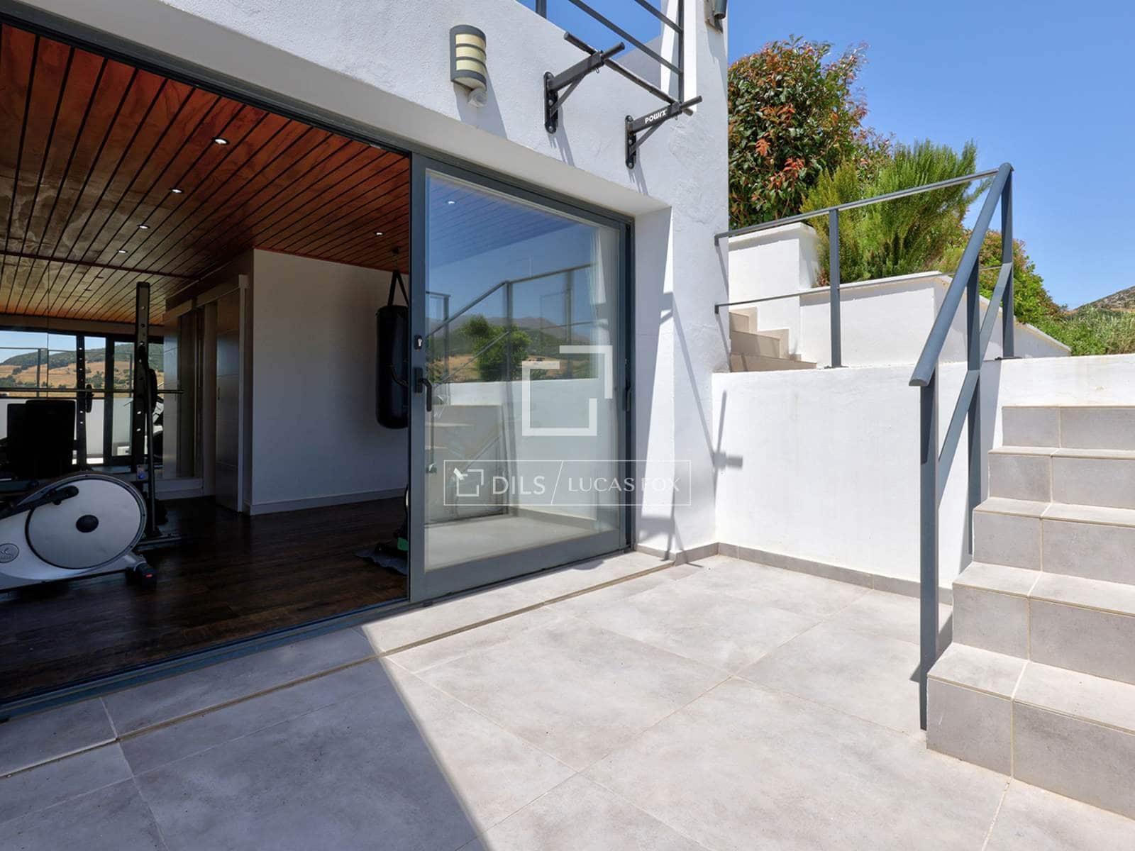 4 quarto Moradia para venda em Casares com piscina garagem - 2 250 000 € (Ref: 9707654)