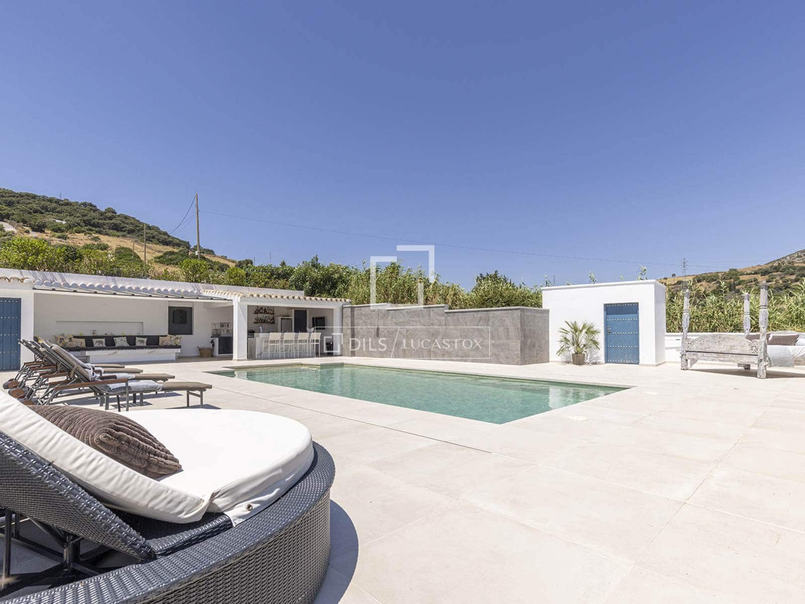 4 quarto Moradia para venda em Casares com piscina garagem - 2 250 000 € (Ref: 9707654)