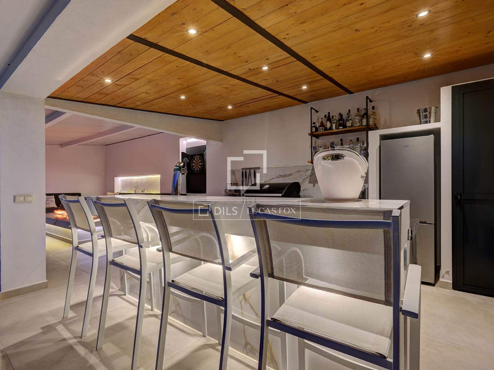 4 quarto Moradia para venda em Casares com piscina garagem - 2 250 000 € (Ref: 9707654)