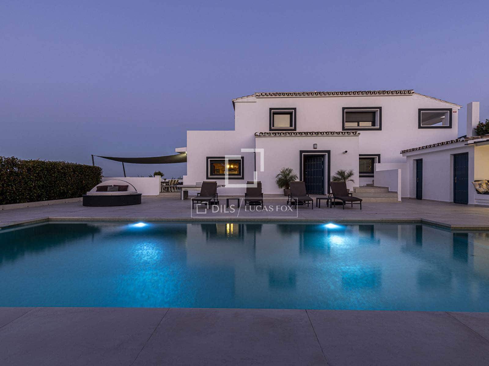 4 quarto Moradia para venda em Casares com piscina garagem - 2 250 000 € (Ref: 9707654)