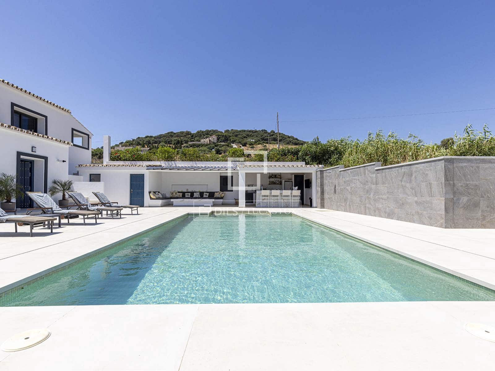 4 quarto Moradia para venda em Casares com piscina garagem - 2 250 000 € (Ref: 9707654)