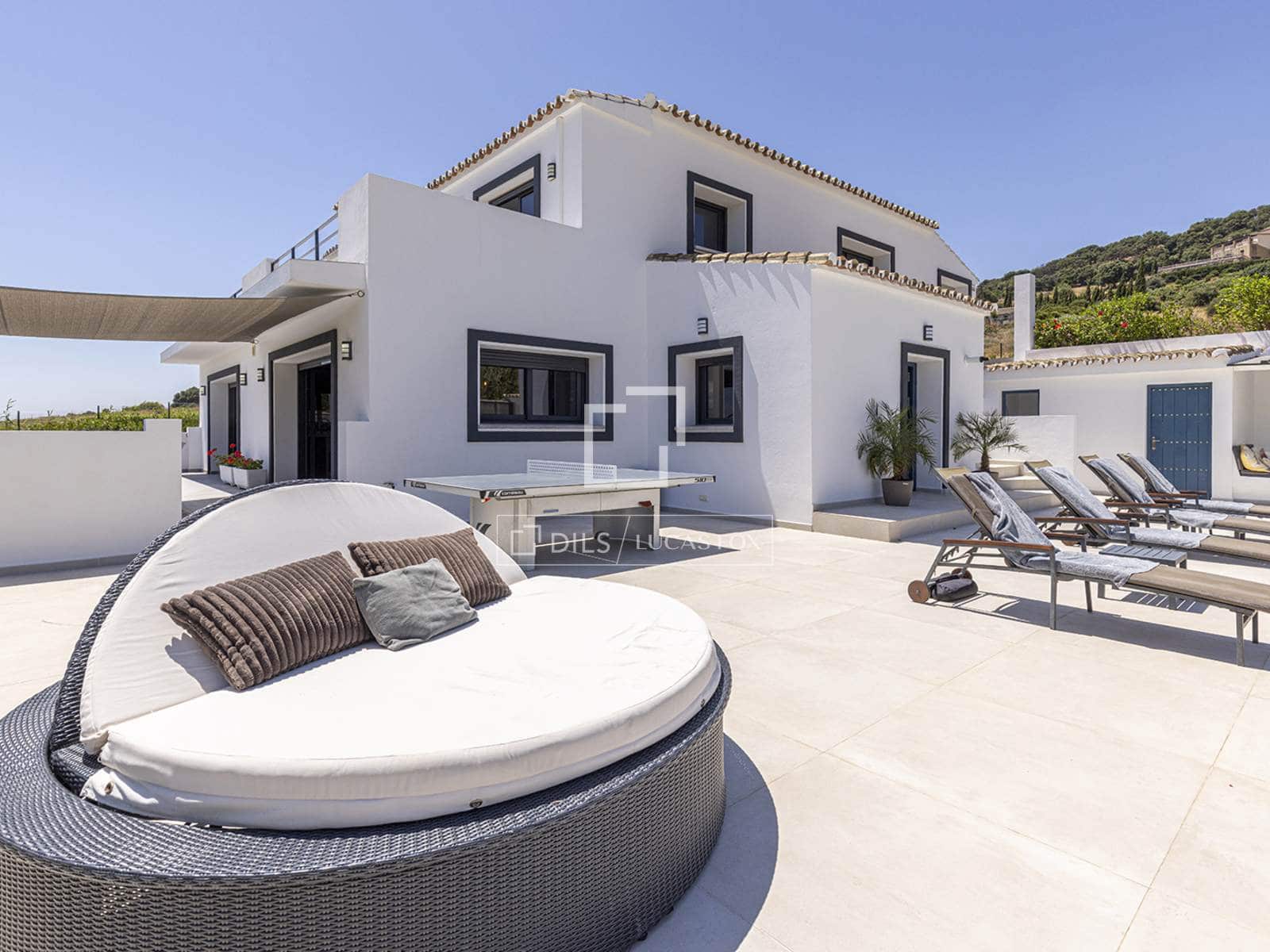 4 quarto Moradia para venda em Casares com piscina garagem - 2 250 000 € (Ref: 9707654)