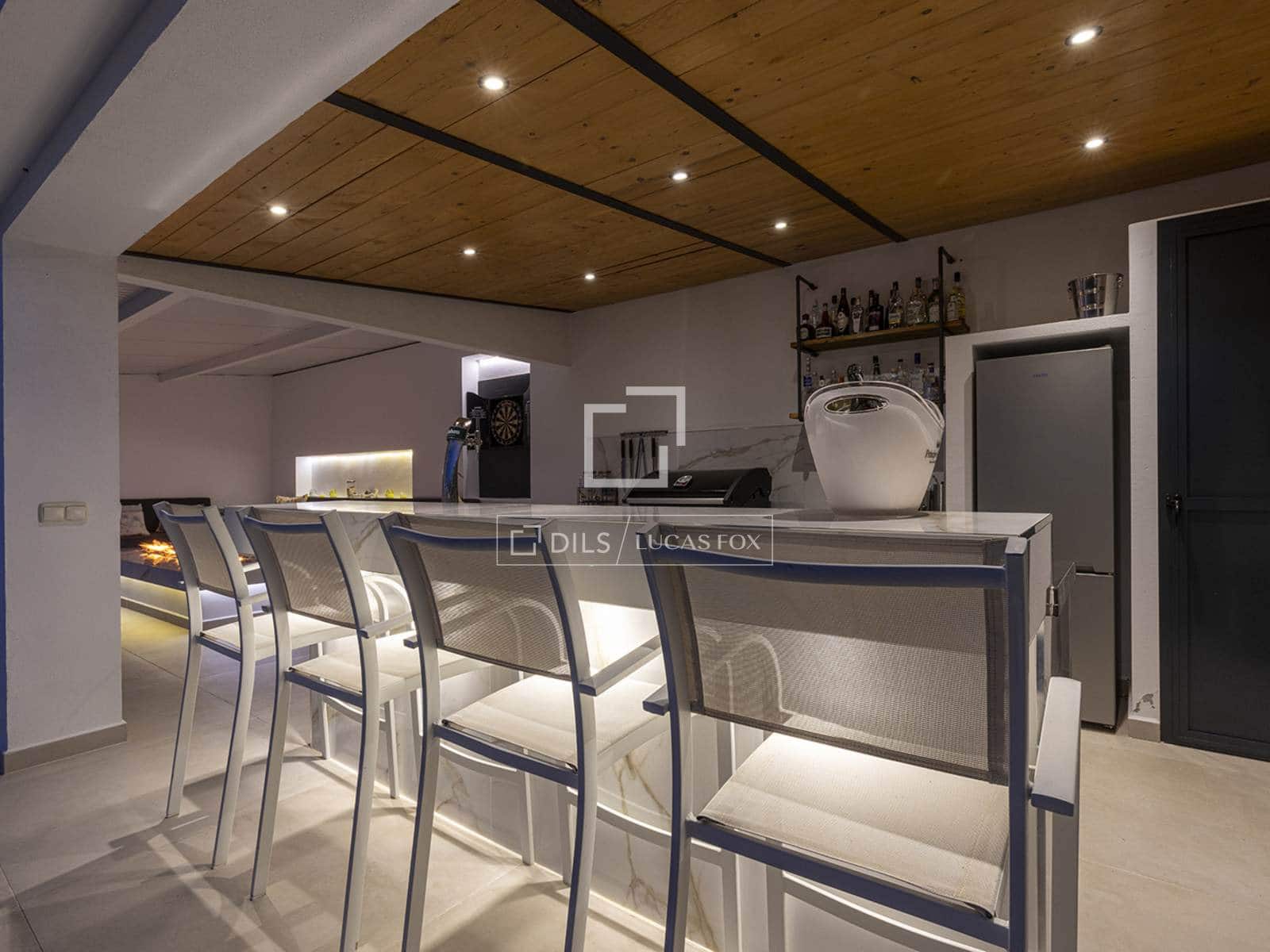 4 quarto Moradia para venda em Casares com piscina garagem - 2 250 000 € (Ref: 9707654)