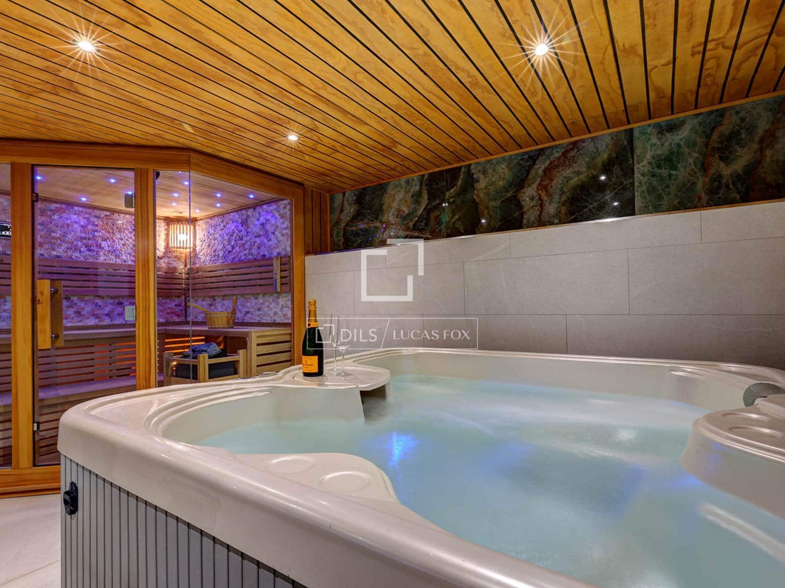 4 quarto Moradia para venda em Casares com piscina garagem - 2 250 000 € (Ref: 9707654)