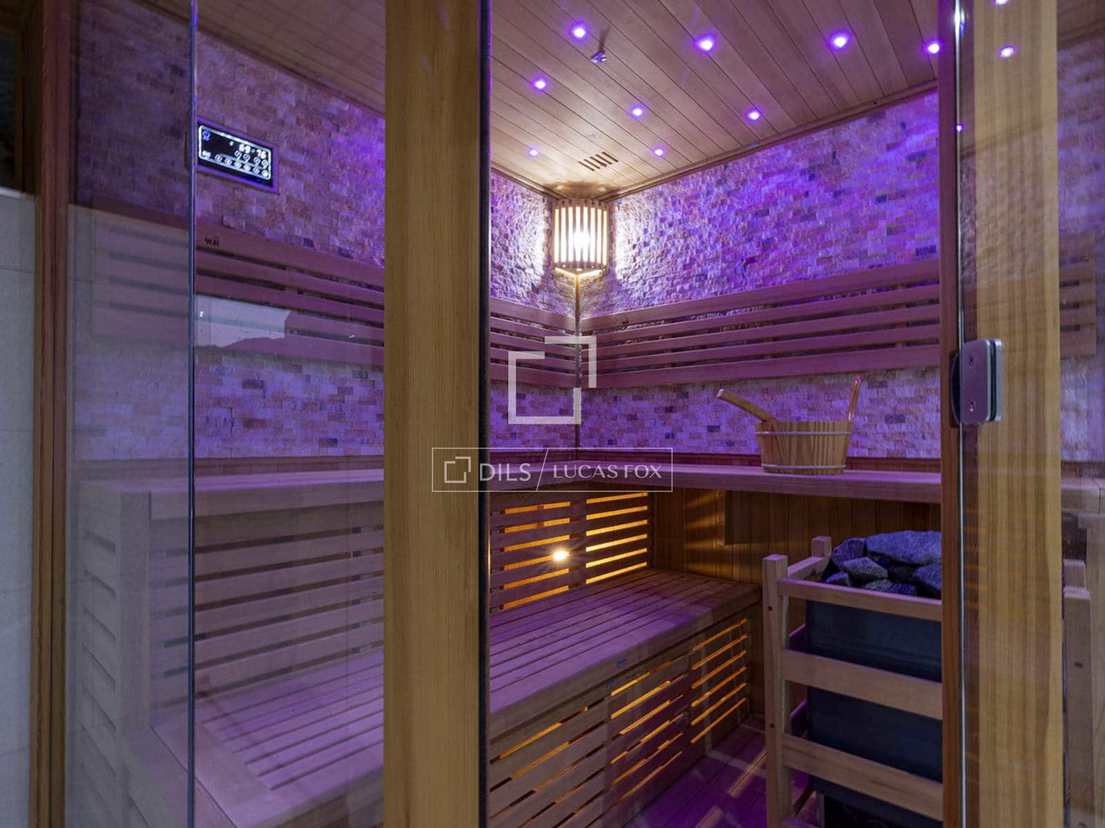 4 quarto Moradia para venda em Casares com piscina garagem - 2 250 000 € (Ref: 9707654)