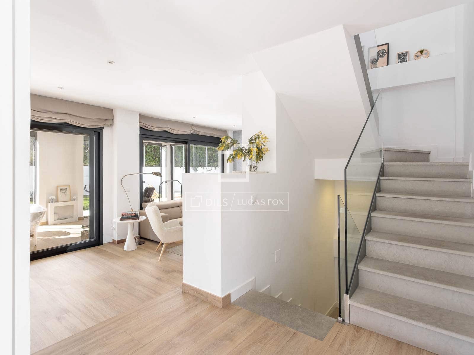 5 bedroom Villa for rent in Madrid city with pool garage - € 9,000 (Ref: 9707657)