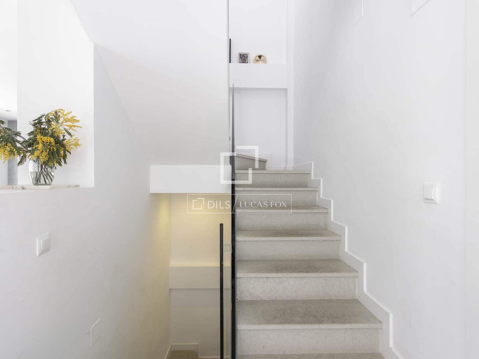 5 bedroom Villa for rent in Madrid city with pool garage - € 9,000 (Ref: 9707657)