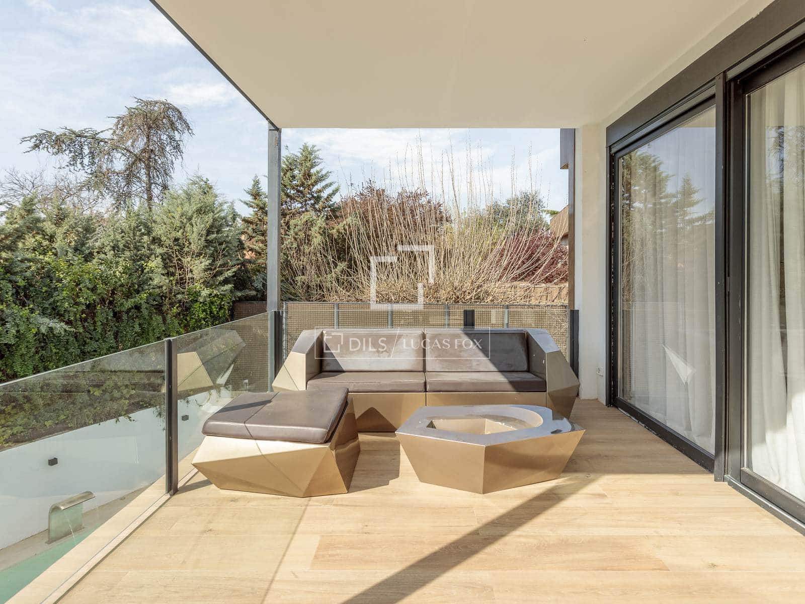 5 bedroom Villa for rent in Madrid city with pool garage - € 9,000 (Ref: 9707657)