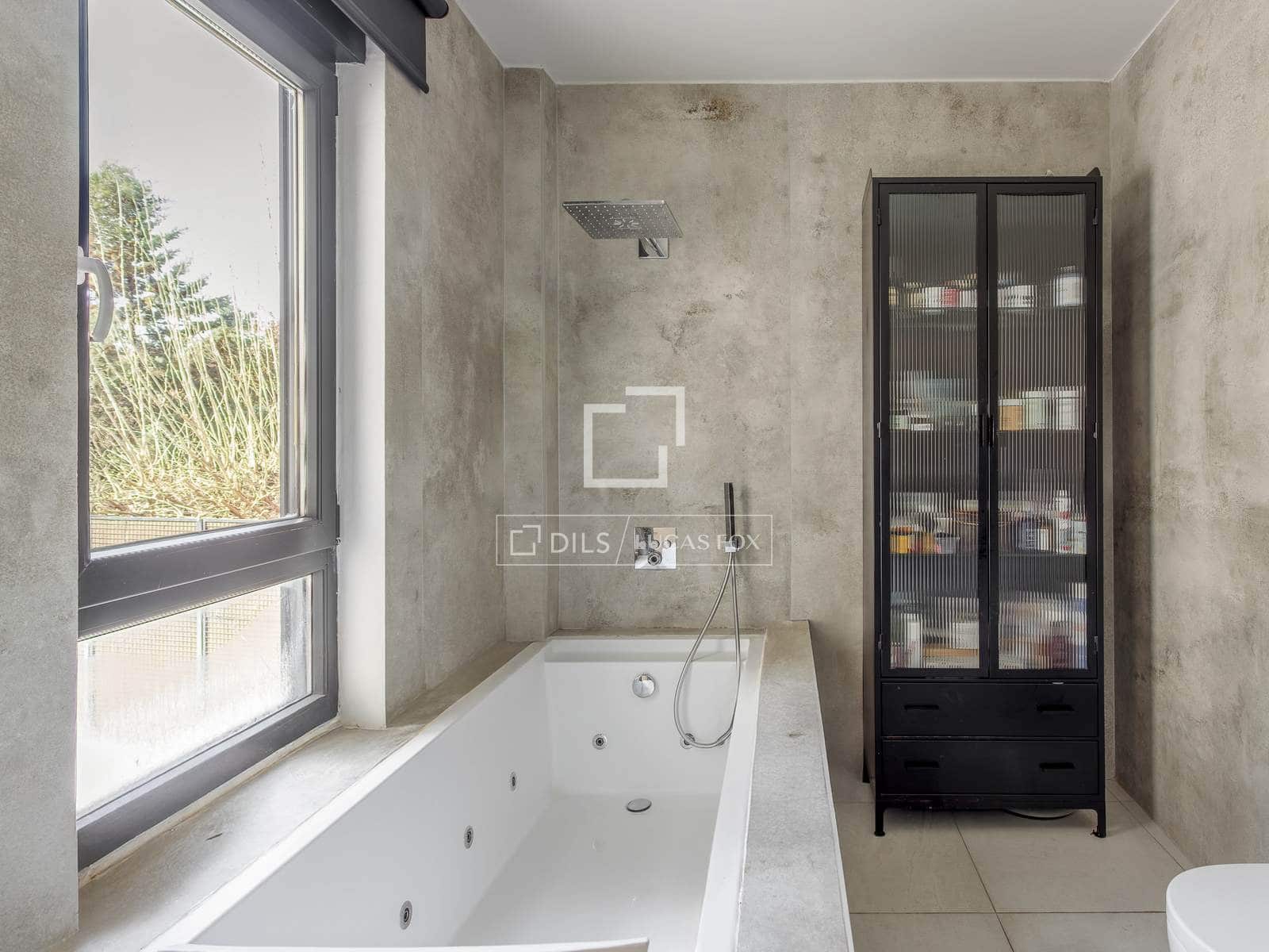 5 bedroom Villa for rent in Madrid city with pool garage - € 9,000 (Ref: 9707657)