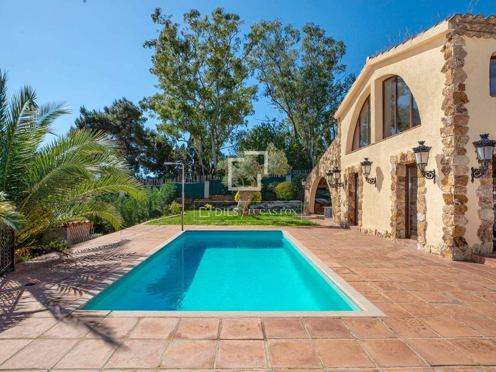 4 chambre Villa/Maison à vendre à Blanes avec garage - 1 950 000 € (Ref: 9707917)