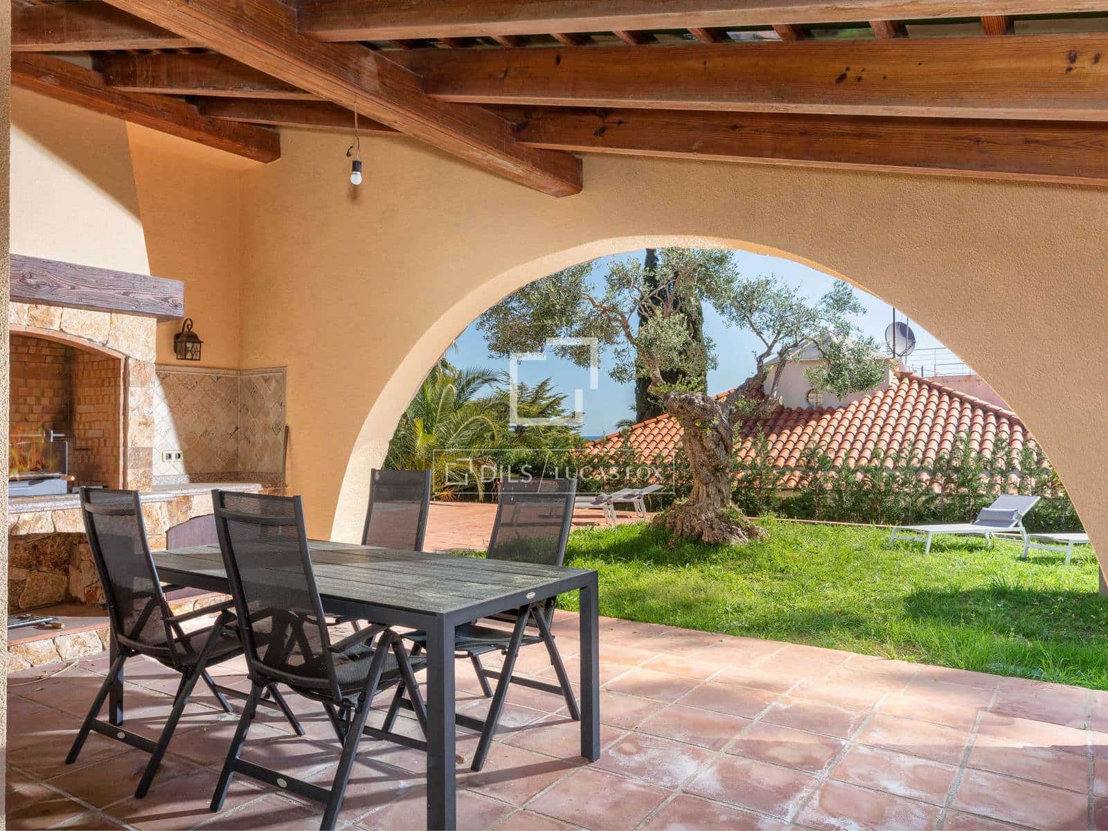 4 chambre Villa/Maison à vendre à Blanes avec garage - 1 950 000 € (Ref: 9707917)