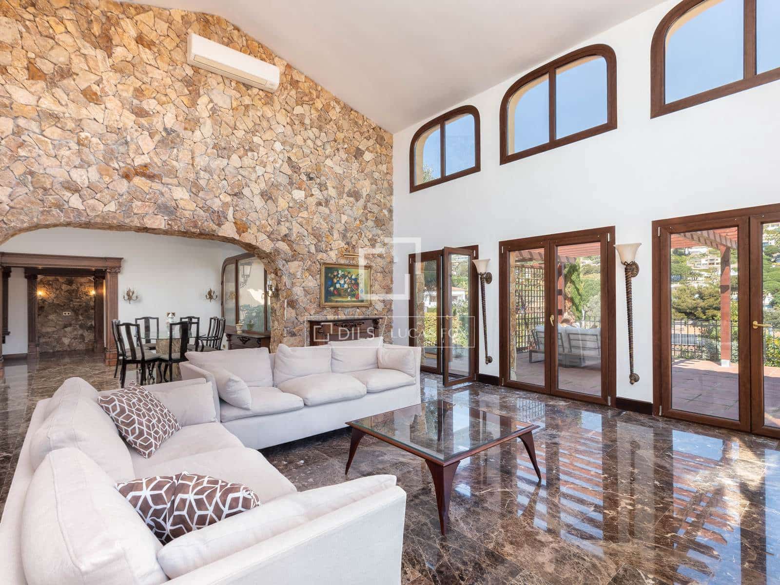 4 chambre Villa/Maison à vendre à Blanes avec garage - 1 950 000 € (Ref: 9707917)