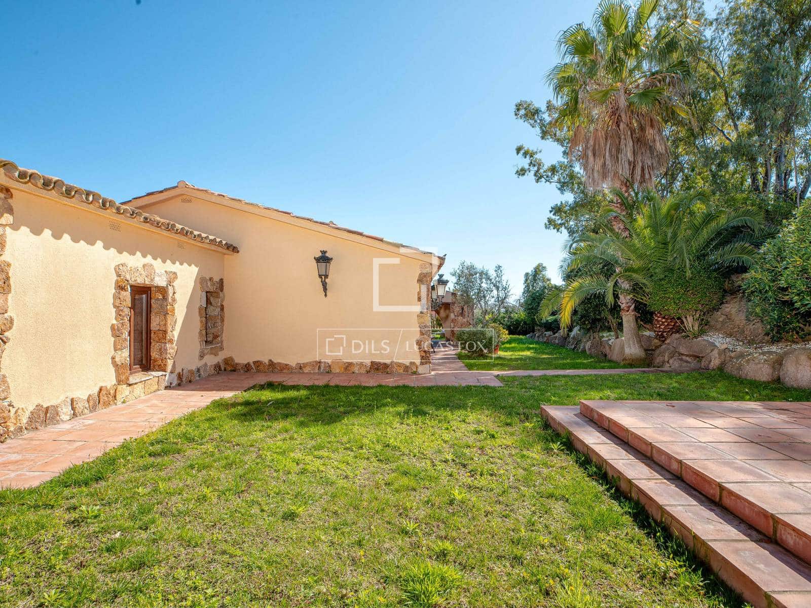 4 chambre Villa/Maison à vendre à Blanes avec garage - 1 950 000 € (Ref: 9707917)