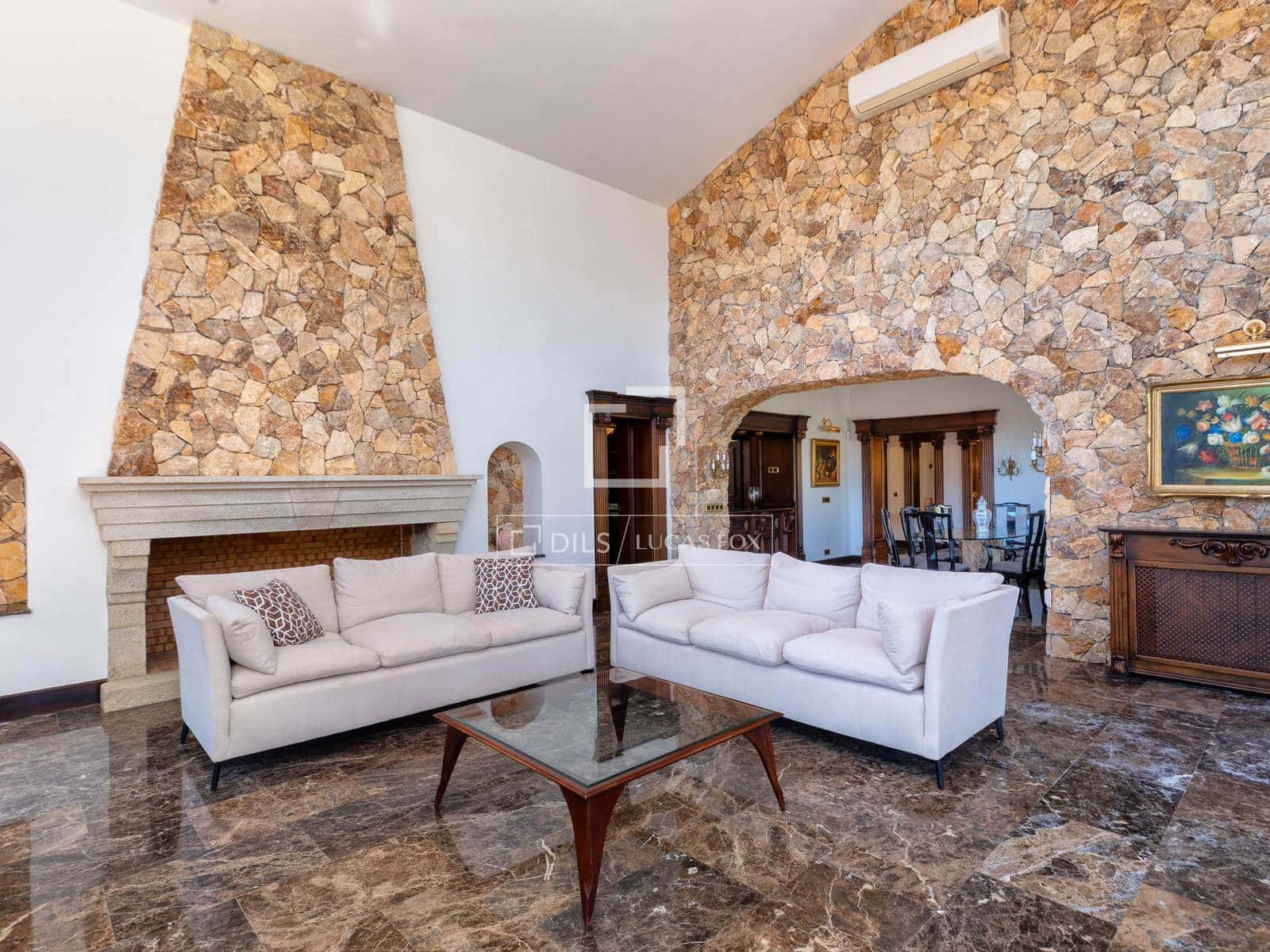 4 chambre Villa/Maison à vendre à Blanes avec garage - 1 950 000 € (Ref: 9707917)