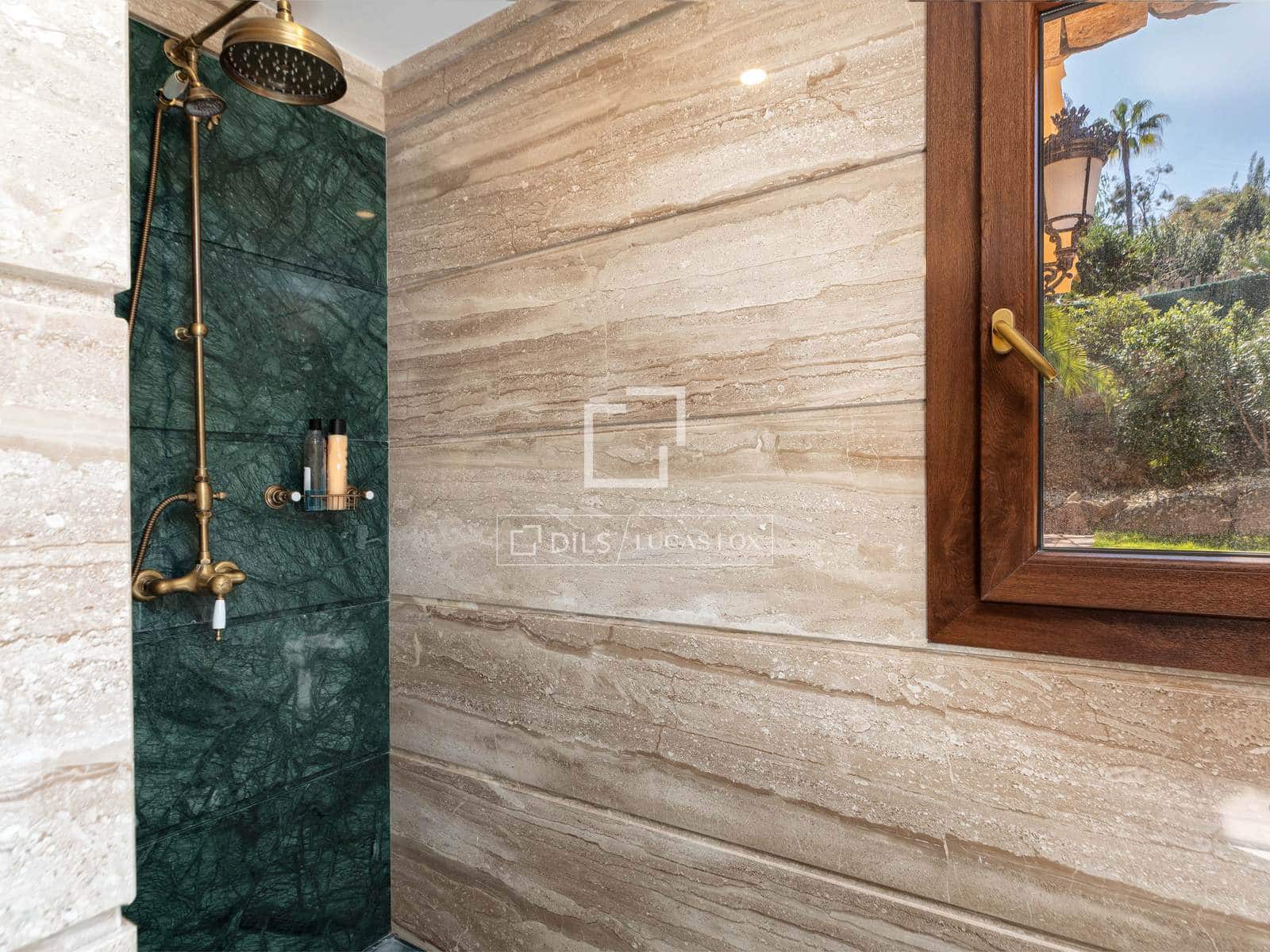 4 chambre Villa/Maison à vendre à Blanes avec garage - 1 950 000 € (Ref: 9707917)