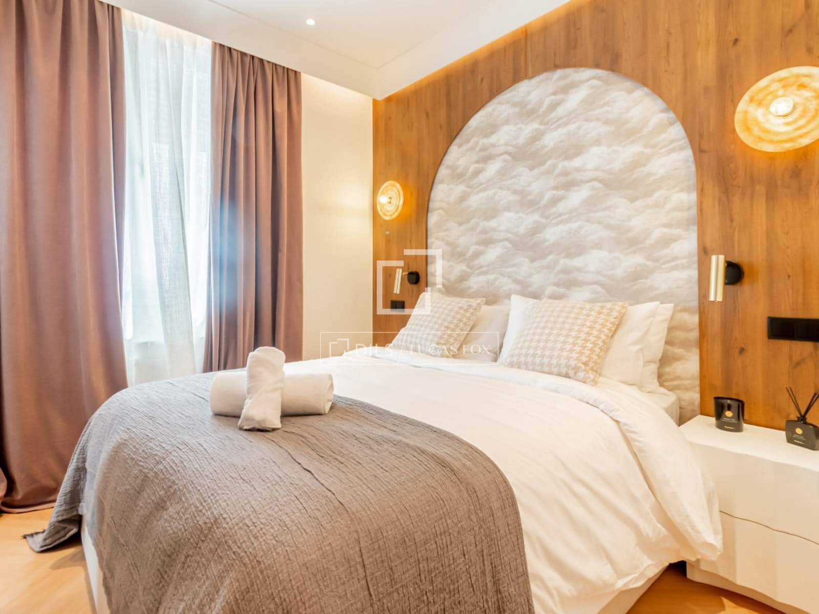 3 quarto Apartamento para arrendar em Madrid cidade - 8 950 € (Ref: 9707923)