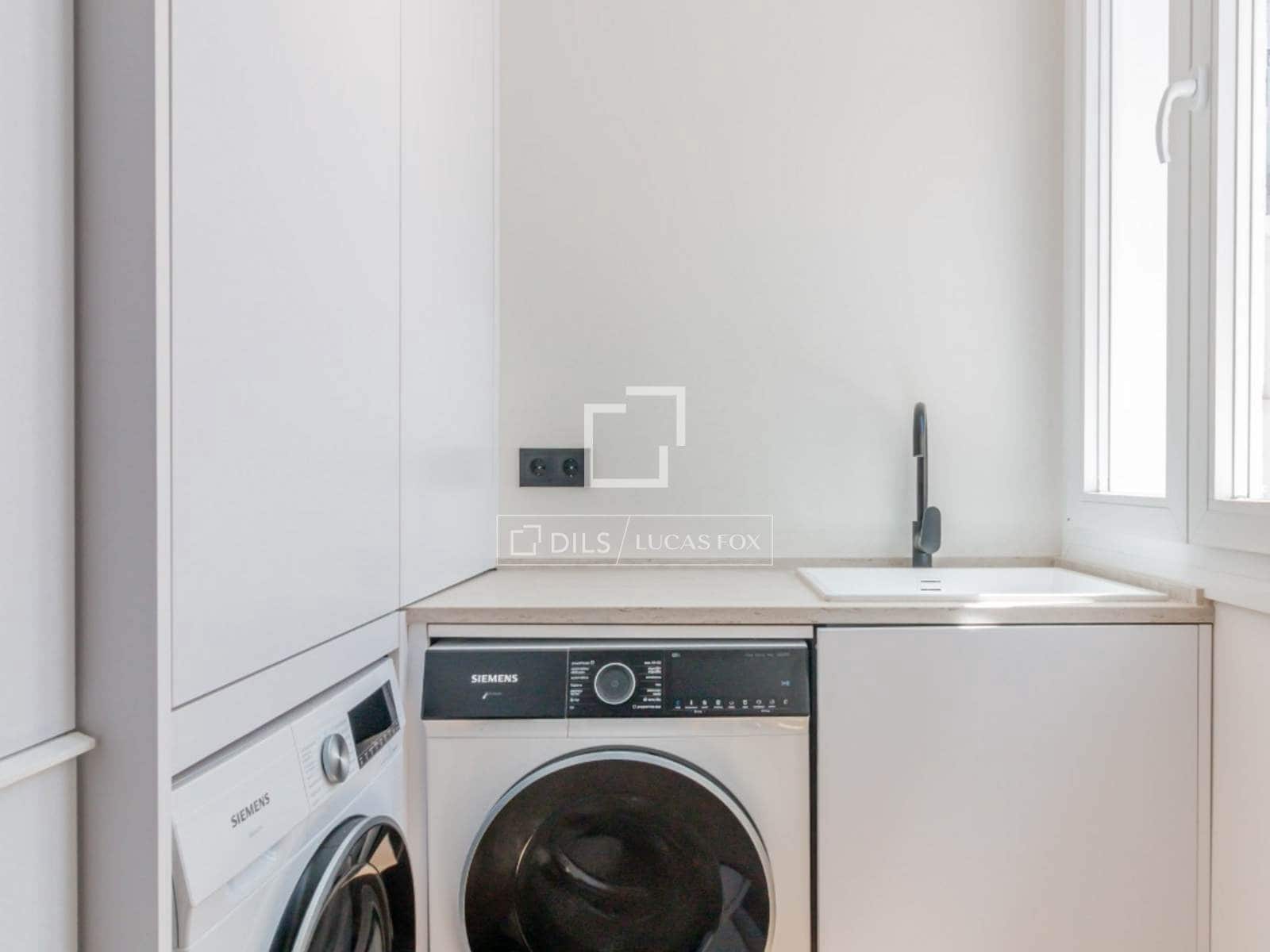 3 quarto Apartamento para arrendar em Madrid cidade - 8 950 € (Ref: 9707923)