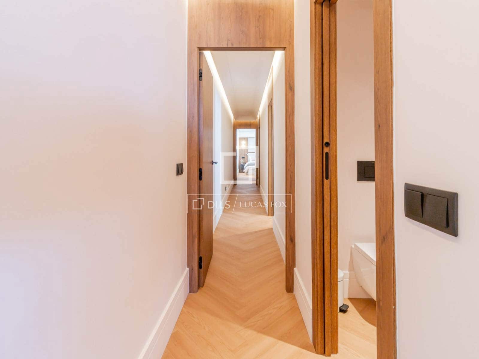 3 quarto Apartamento para arrendar em Madrid cidade - 8 950 € (Ref: 9707923)