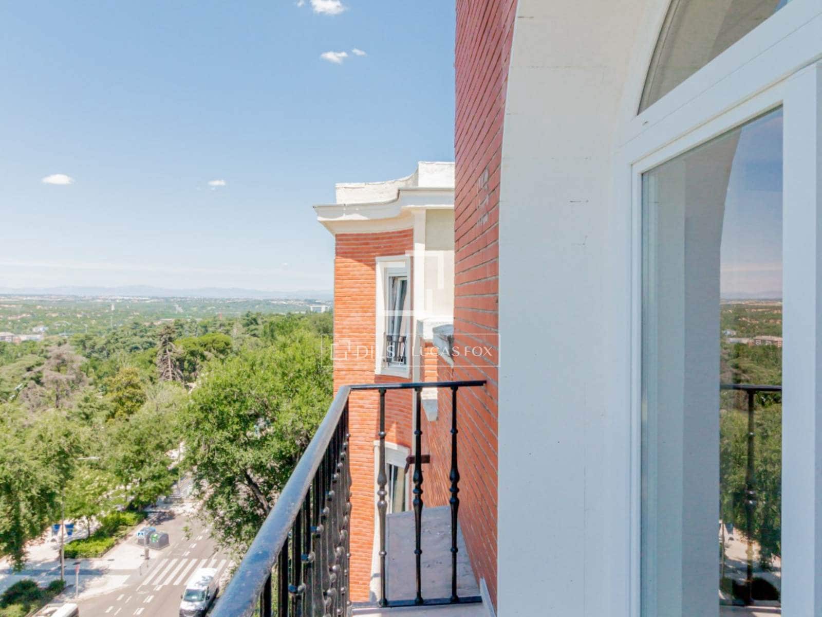 3 quarto Apartamento para arrendar em Madrid cidade - 8 950 € (Ref: 9707923)