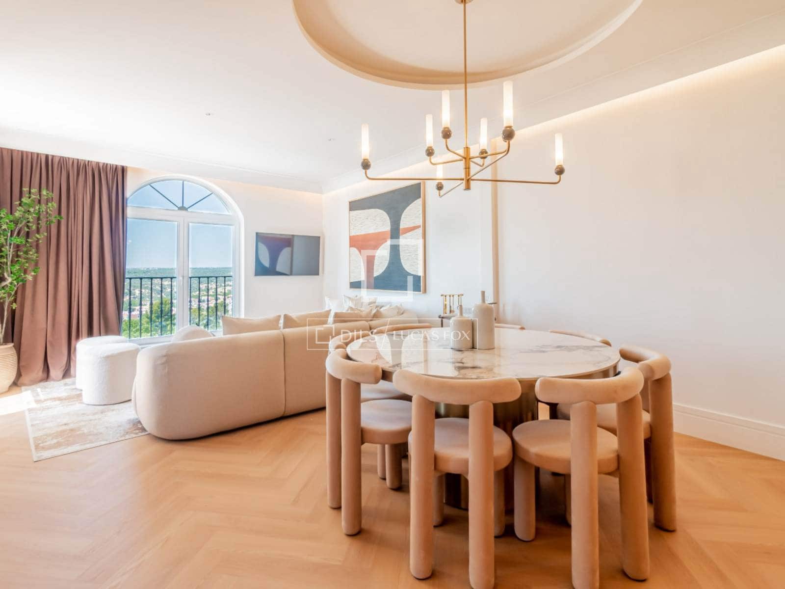 3 quarto Apartamento para arrendar em Madrid cidade - 8 950 € (Ref: 9707923)