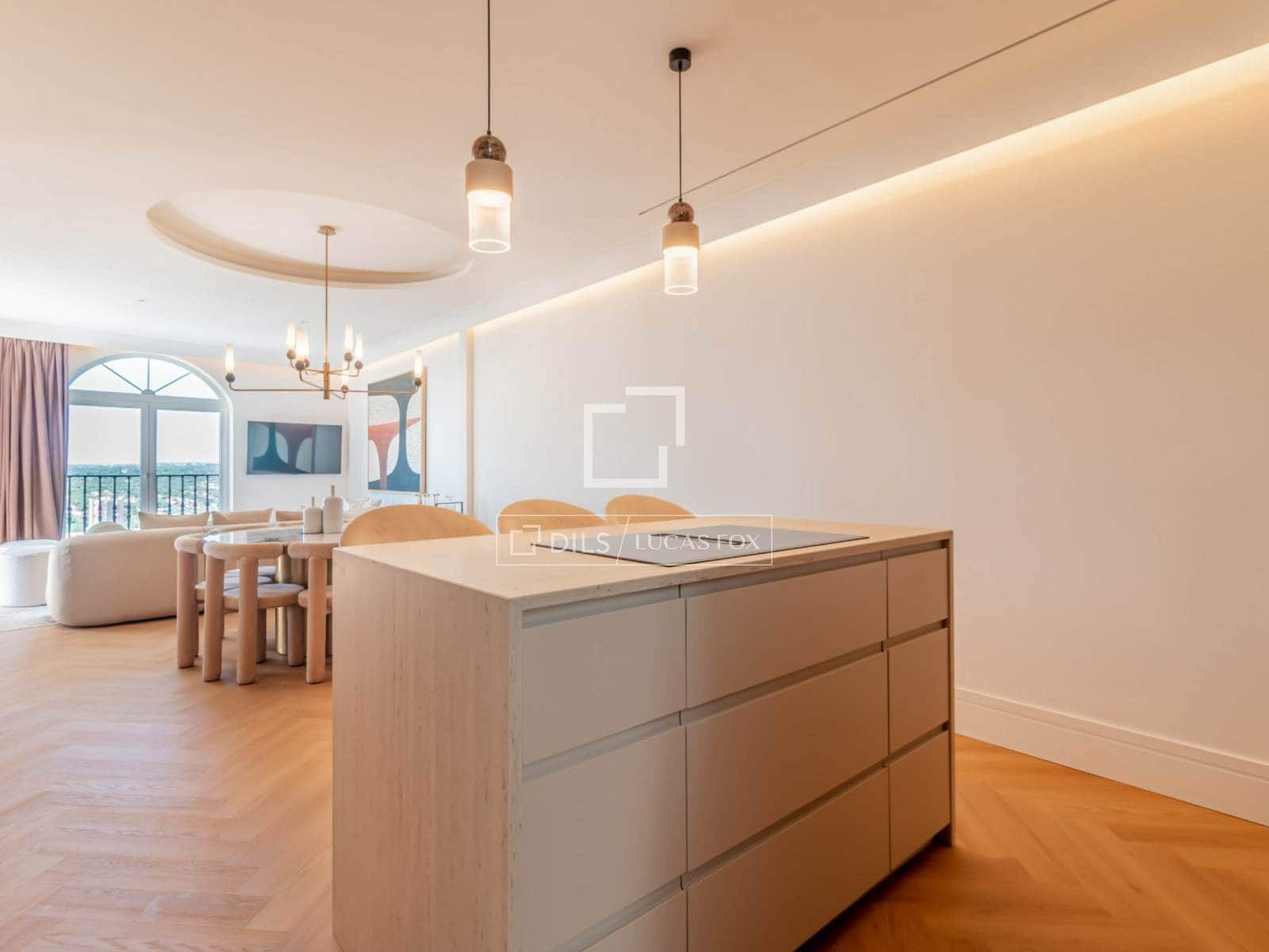 3 quarto Apartamento para arrendar em Madrid cidade - 8 950 € (Ref: 9707923)