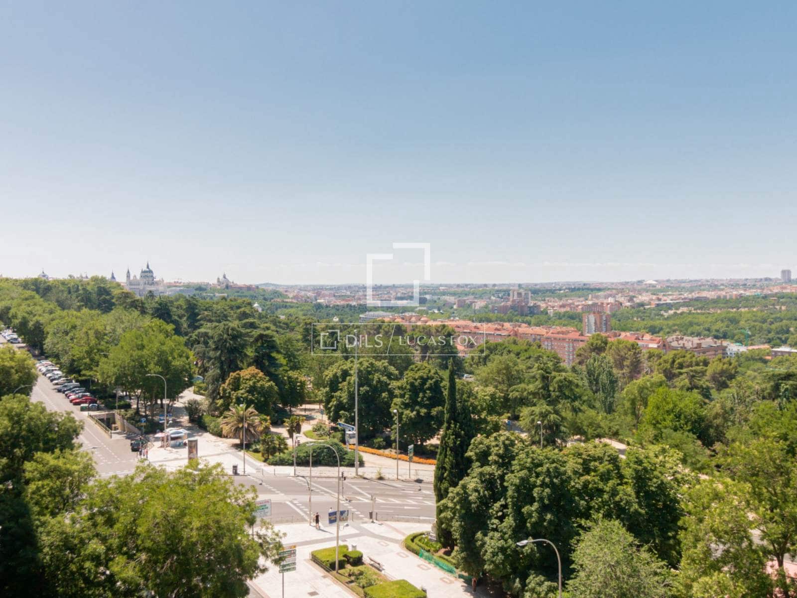 3 quarto Apartamento para arrendar em Madrid cidade - 8 950 € (Ref: 9707923)