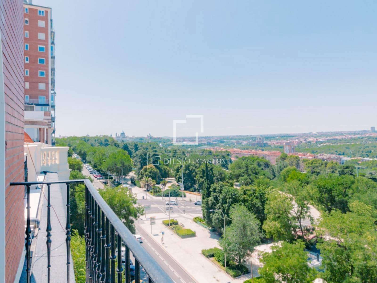 3 quarto Apartamento para arrendar em Madrid cidade - 8 950 € (Ref: 9707923)