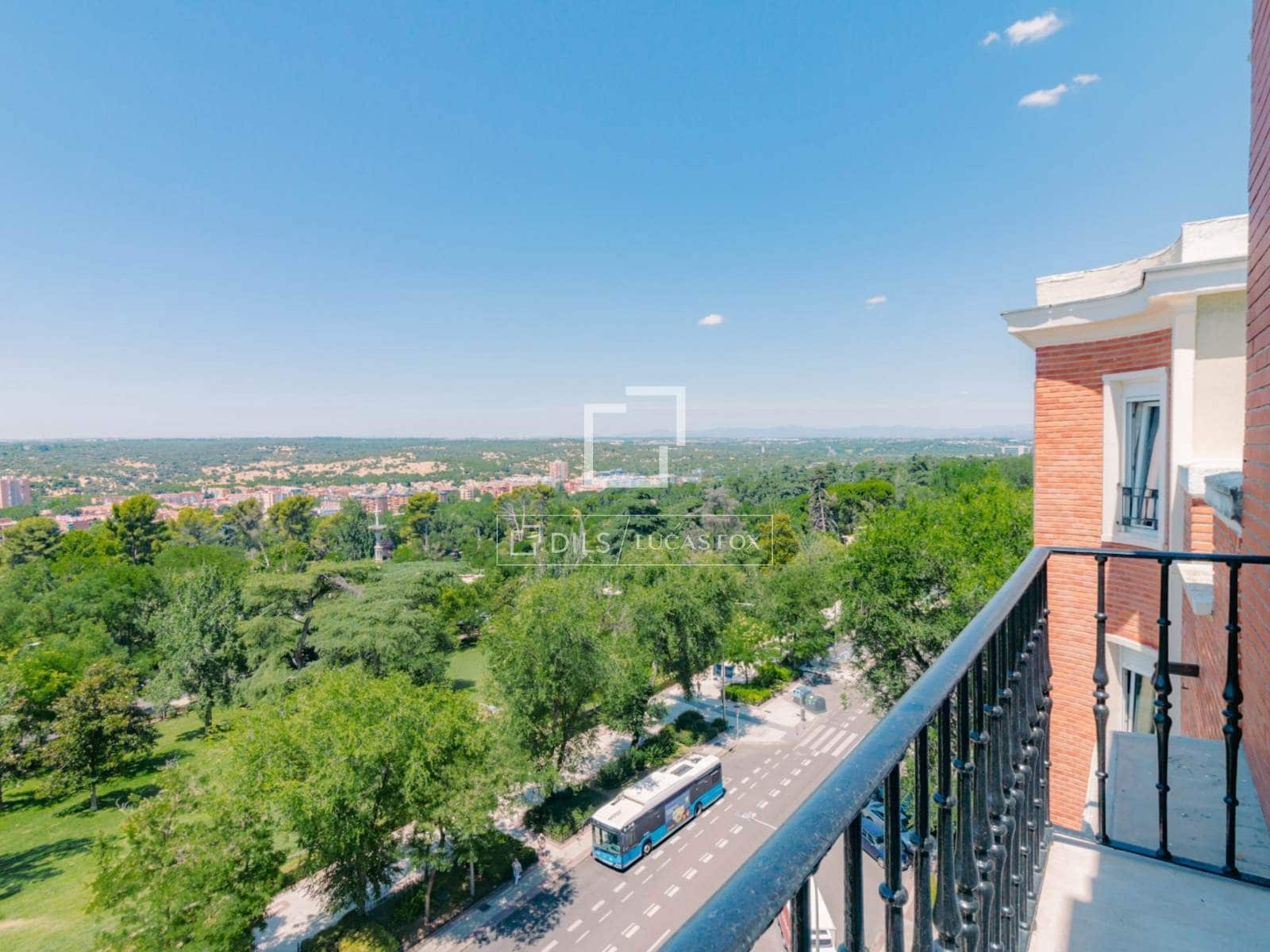 3 quarto Apartamento para arrendar em Madrid cidade - 8 950 € (Ref: 9707923)