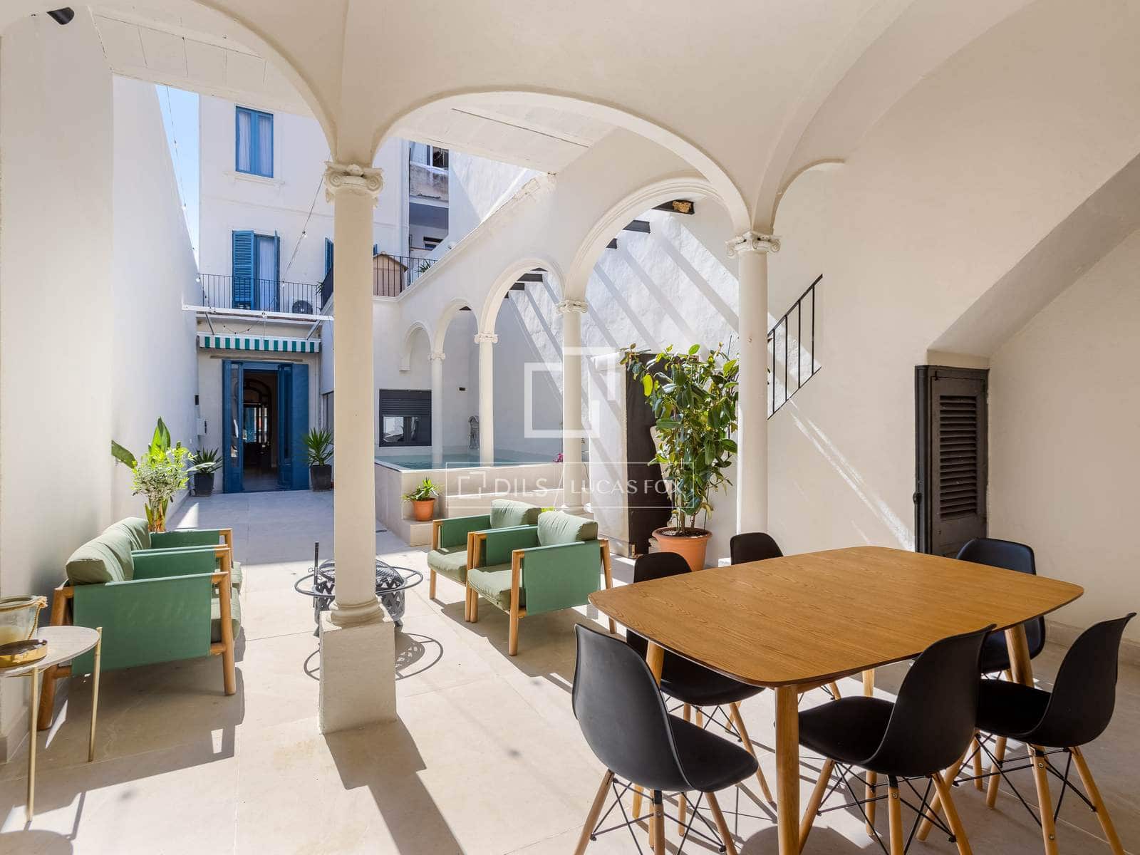 5 bedroom Villa for sale in El Masnou with pool garage - € 1,290,000 (Ref: 9707924)