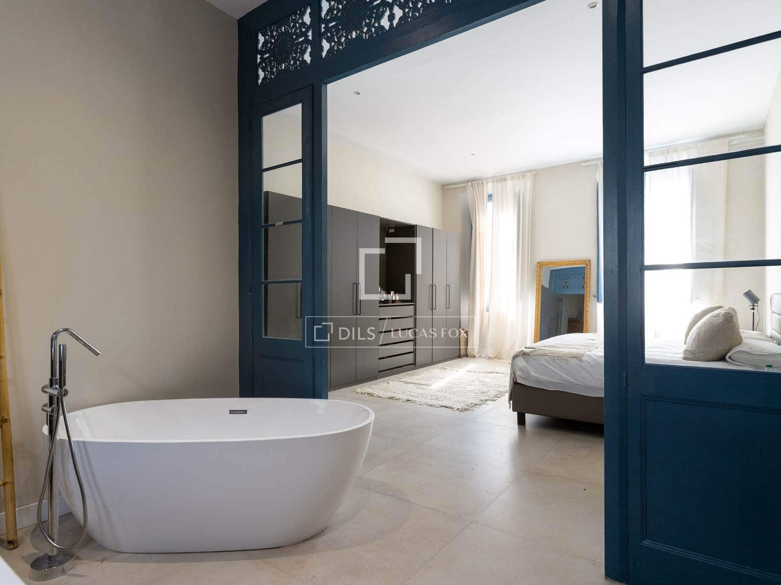 5 bedroom Villa for sale in El Masnou with pool garage - € 1,290,000 (Ref: 9707924)