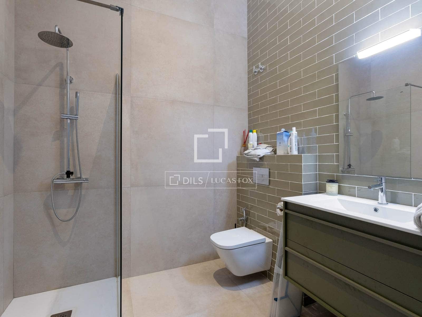 5 bedroom Villa for sale in El Masnou with pool garage - € 1,290,000 (Ref: 9707924)