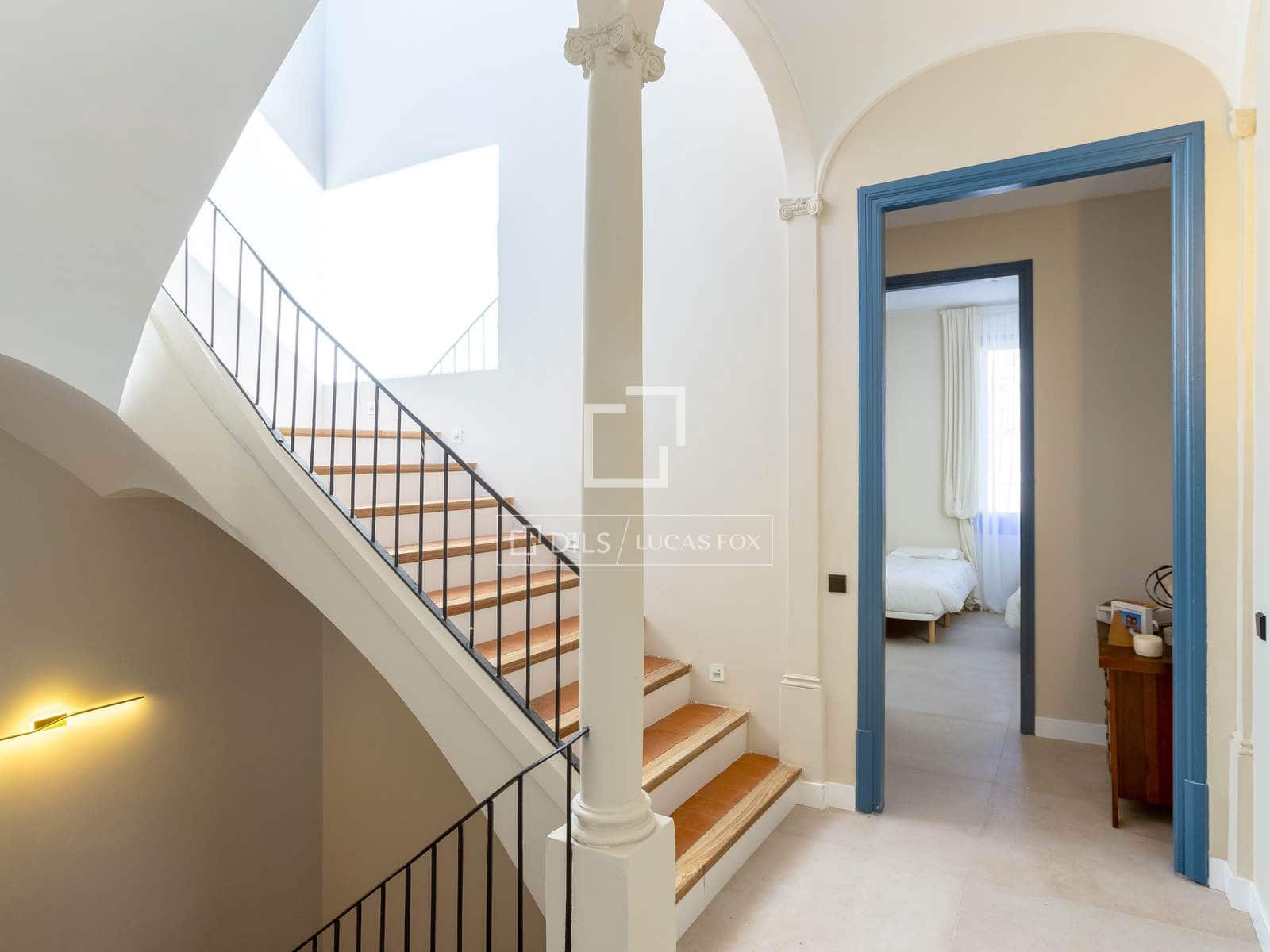 5 bedroom Villa for sale in El Masnou with pool garage - € 1,290,000 (Ref: 9707924)