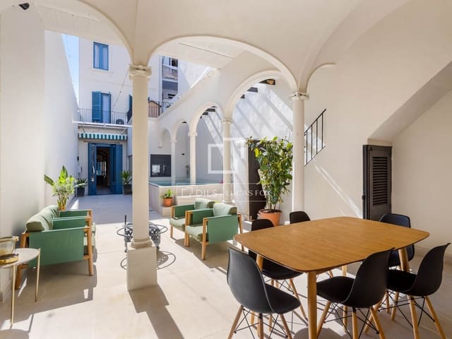 5 bedroom Villa for sale in El Masnou with pool garage - € 1,290,000 (Ref: 9707924)