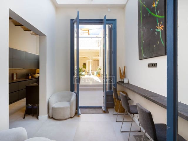 5 bedroom Villa for sale in El Masnou with pool garage - € 1,290,000 (Ref: 9707924)