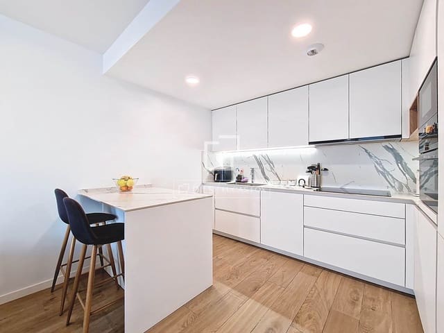 3 quarto Apartamento para venda em Vilanova i la Geltrú com piscina - 479 000 € (Ref: 9707925)