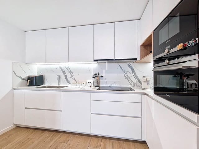 3 quarto Apartamento para venda em Vilanova i la Geltrú com piscina - 479 000 € (Ref: 9707925)