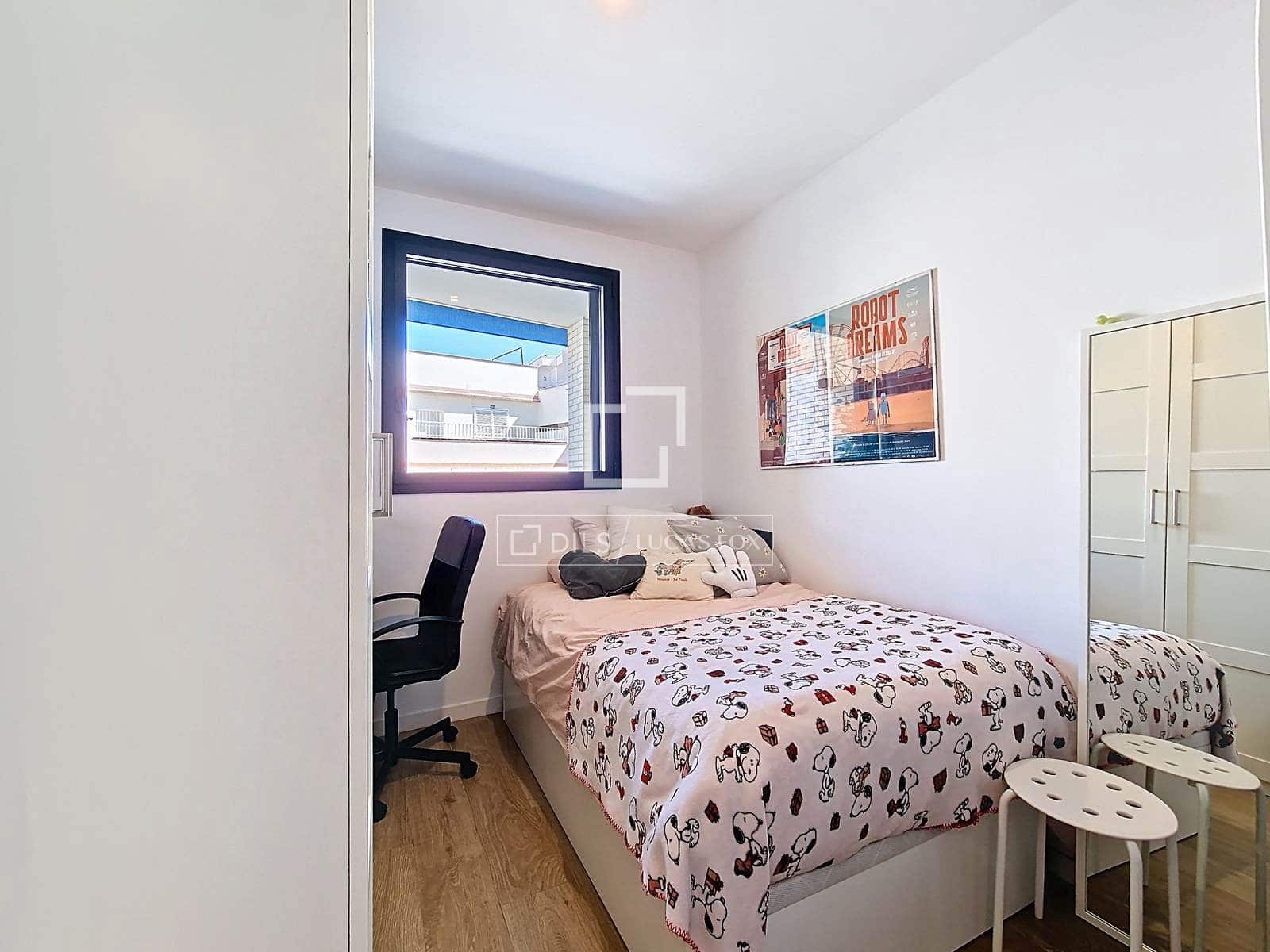 3 quarto Apartamento para venda em Vilanova i la Geltru com piscina - 479 000 € (Ref: 9707925)