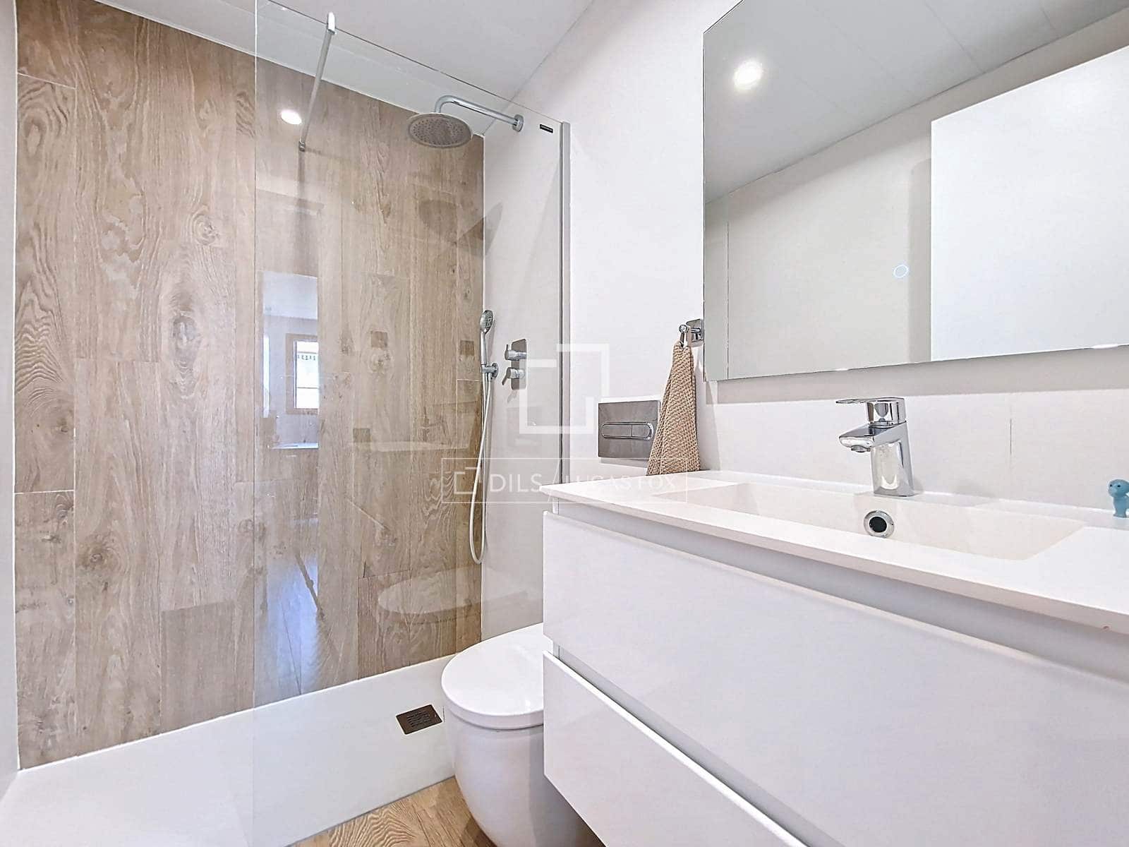 3 quarto Apartamento para venda em Vilanova i la Geltru com piscina - 479 000 € (Ref: 9707925)